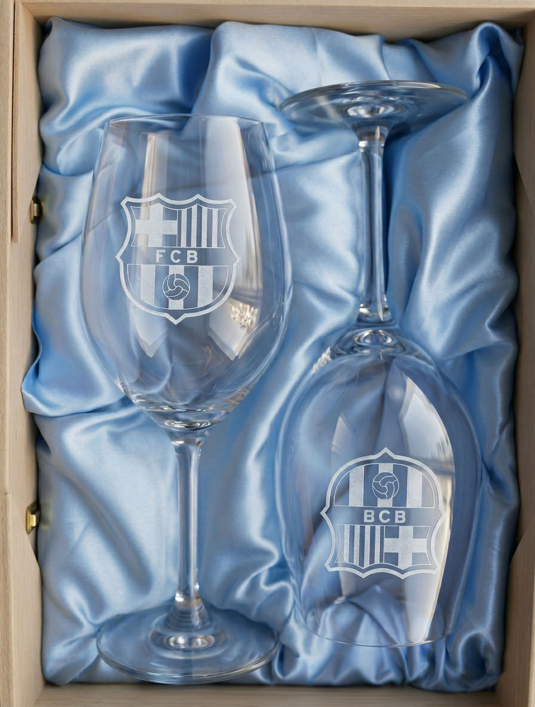 2 copas de vino personalizadas y grabadas con logo futbol barca